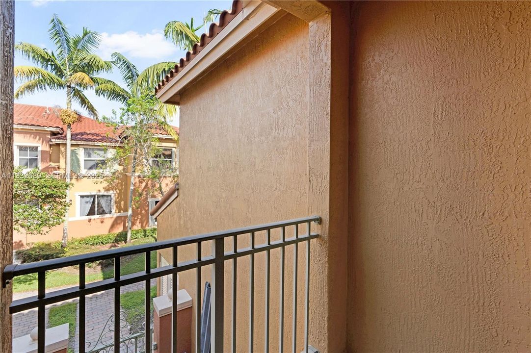 En Renta: $2,700 (3 camas, 2 baños, 1390 Pies cuadrados)