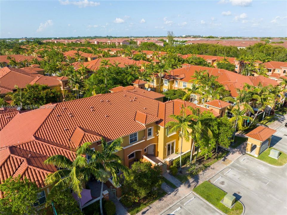 En Renta: $2,700 (3 camas, 2 baños, 1390 Pies cuadrados)