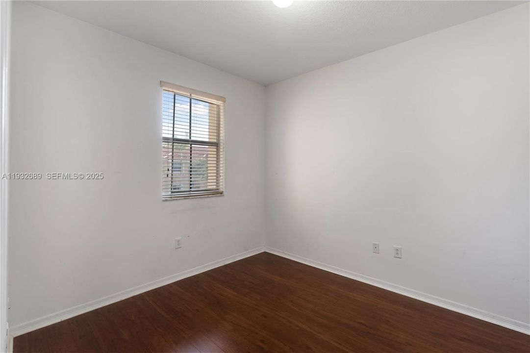 En Renta: $2,700 (3 camas, 2 baños, 1390 Pies cuadrados)