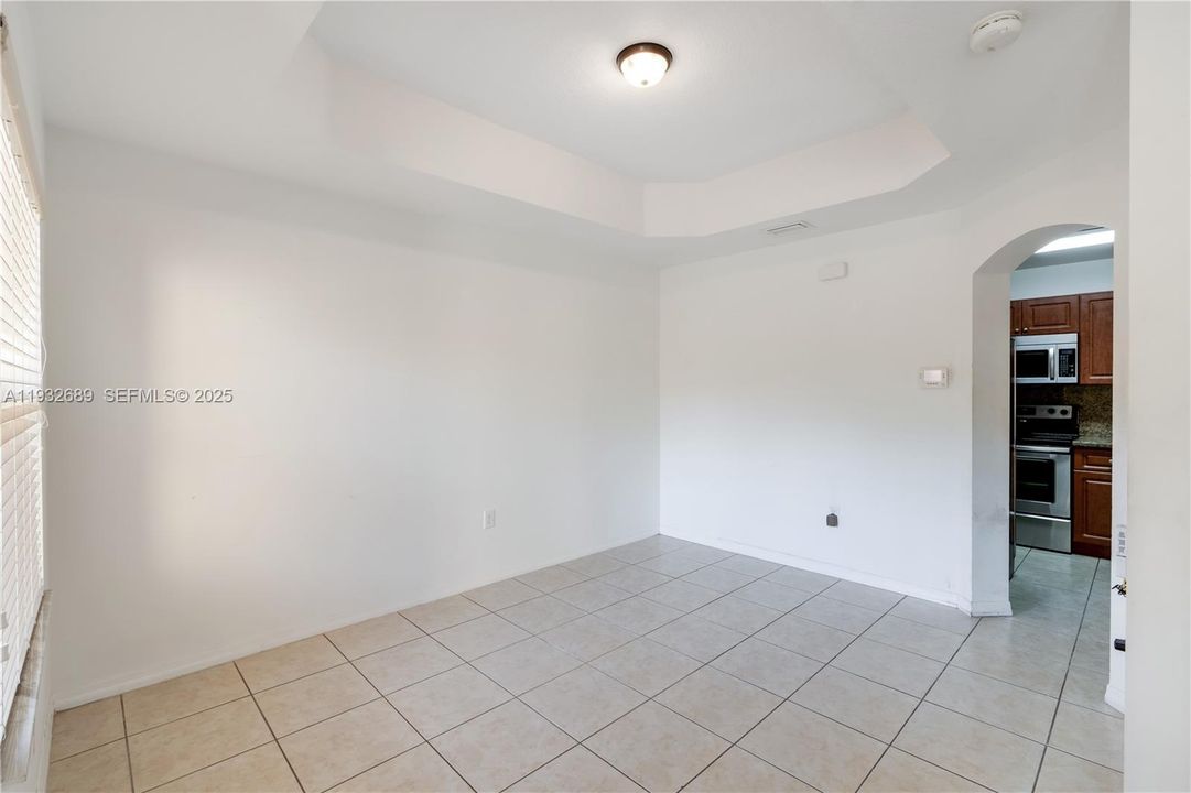 En Renta: $2,700 (3 camas, 2 baños, 1390 Pies cuadrados)