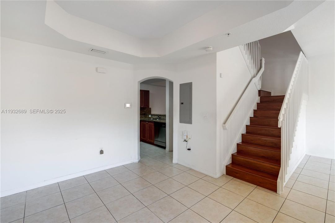 En Renta: $2,700 (3 camas, 2 baños, 1390 Pies cuadrados)