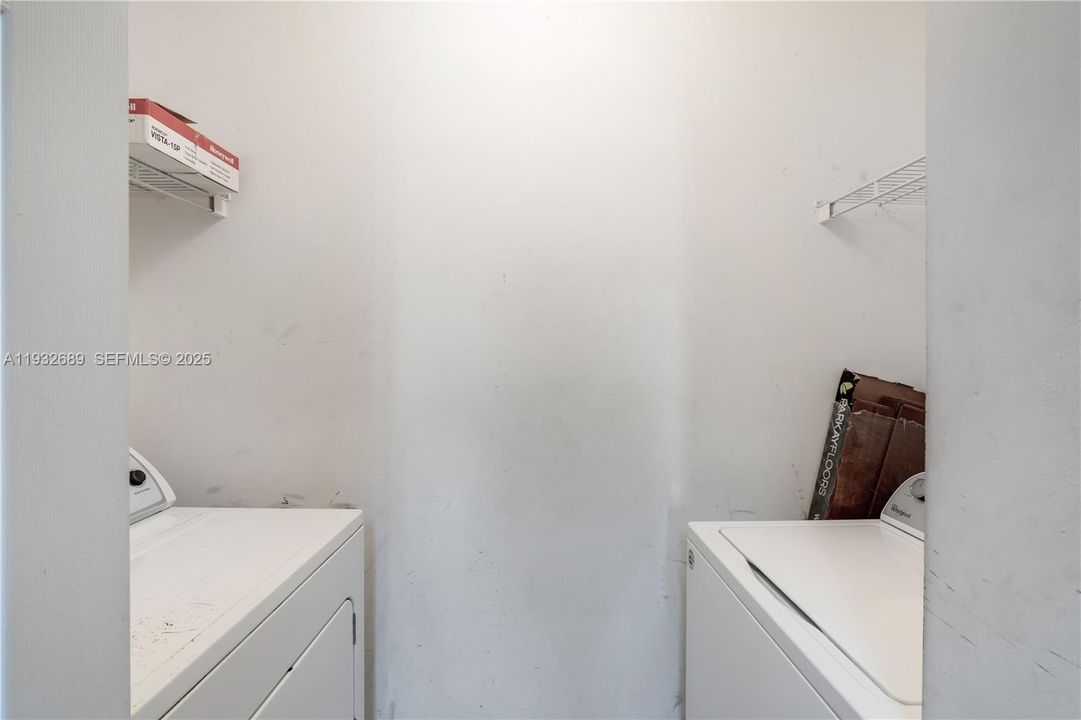 En Renta: $2,700 (3 camas, 2 baños, 1390 Pies cuadrados)