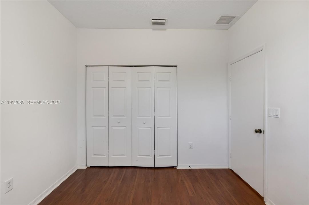 En Renta: $2,700 (3 camas, 2 baños, 1390 Pies cuadrados)