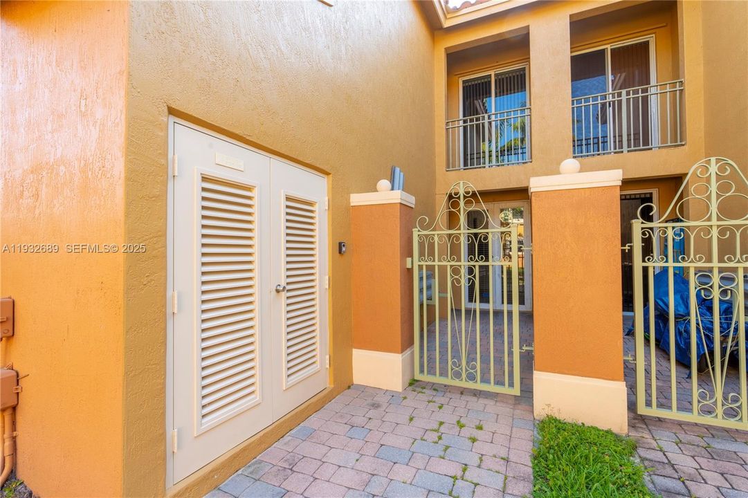 En Renta: $2,700 (3 camas, 2 baños, 1390 Pies cuadrados)