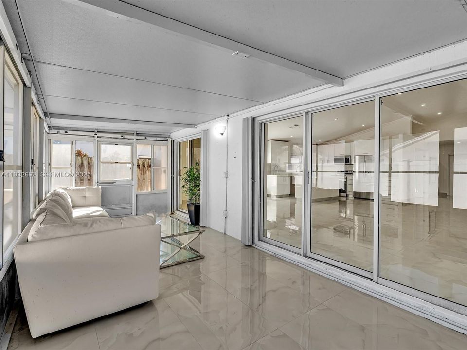 待售: $880,000 (3 贝兹, 2 浴室, 1648 平方英尺)