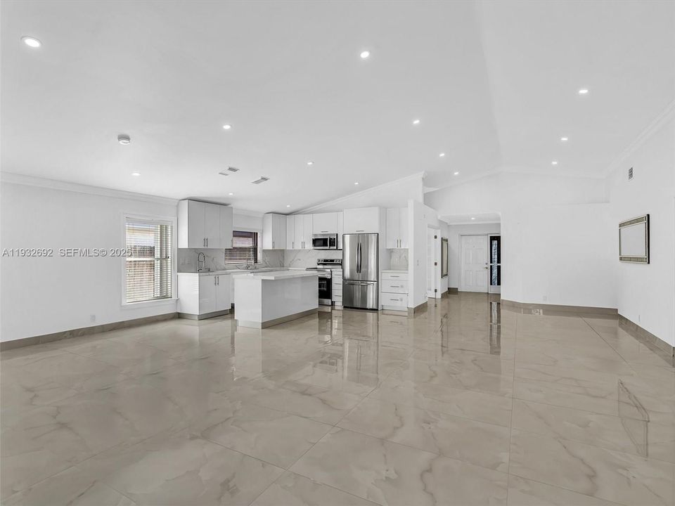 待售: $880,000 (3 贝兹, 2 浴室, 1648 平方英尺)