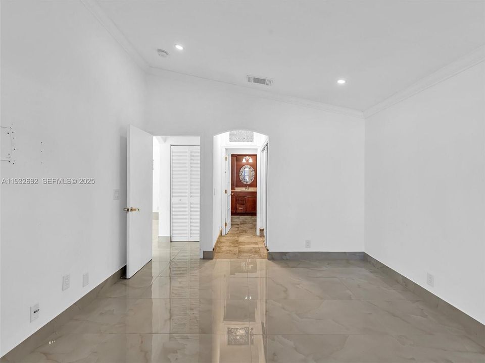 待售: $880,000 (3 贝兹, 2 浴室, 1648 平方英尺)