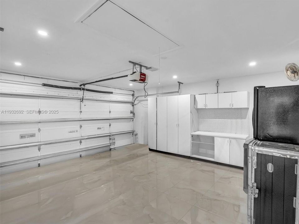 待售: $880,000 (3 贝兹, 2 浴室, 1648 平方英尺)