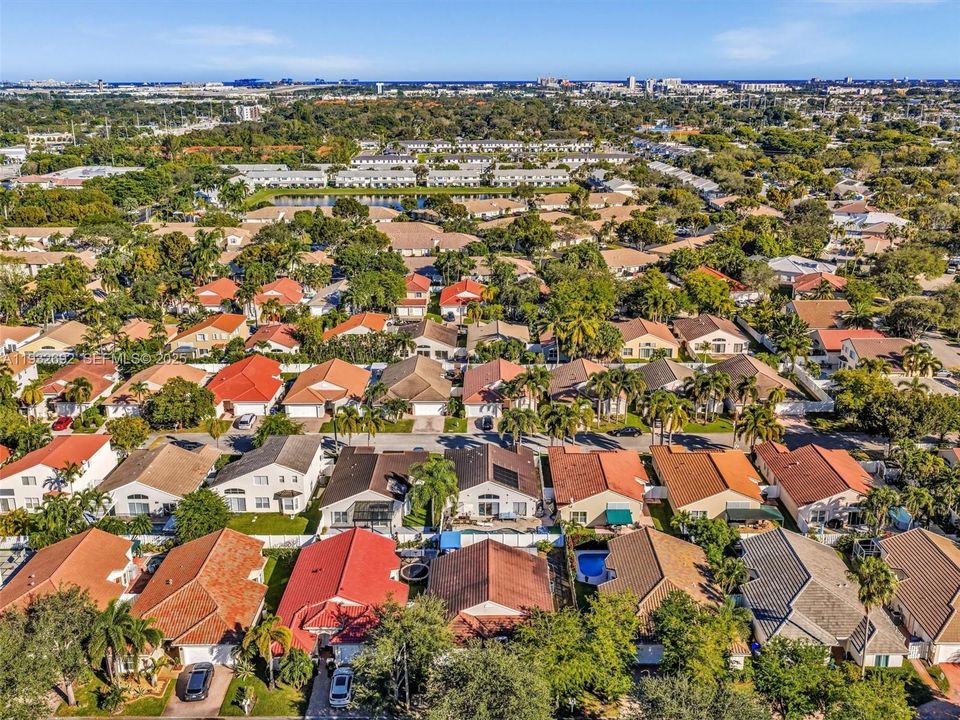 待售: $880,000 (3 贝兹, 2 浴室, 1648 平方英尺)