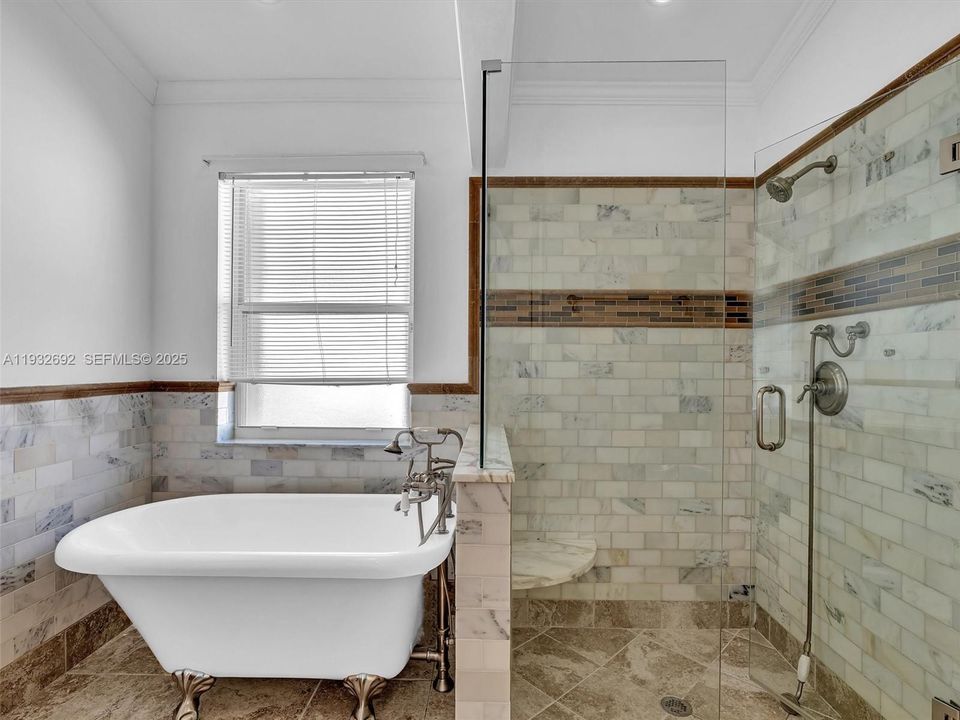 待售: $880,000 (3 贝兹, 2 浴室, 1648 平方英尺)