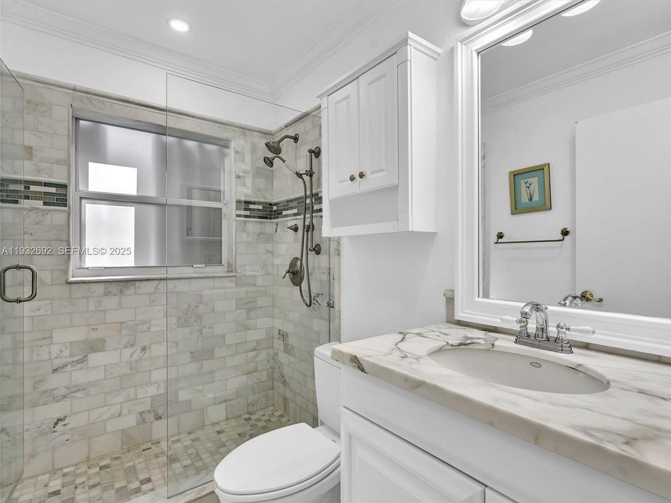 待售: $880,000 (3 贝兹, 2 浴室, 1648 平方英尺)