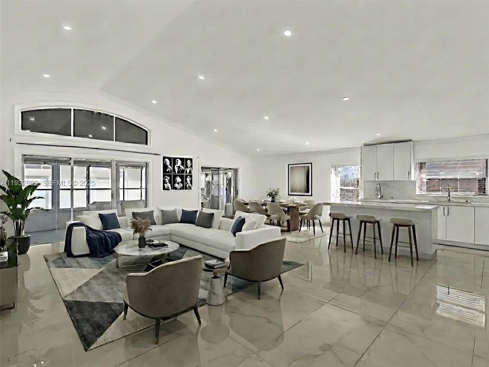 待售: $880,000 (3 贝兹, 2 浴室, 1648 平方英尺)