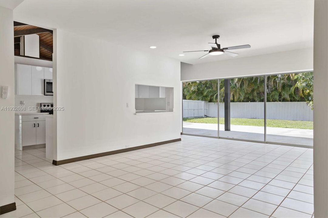 En Renta: $5,400 (5 camas, 3 baños, 3400 Pies cuadrados)