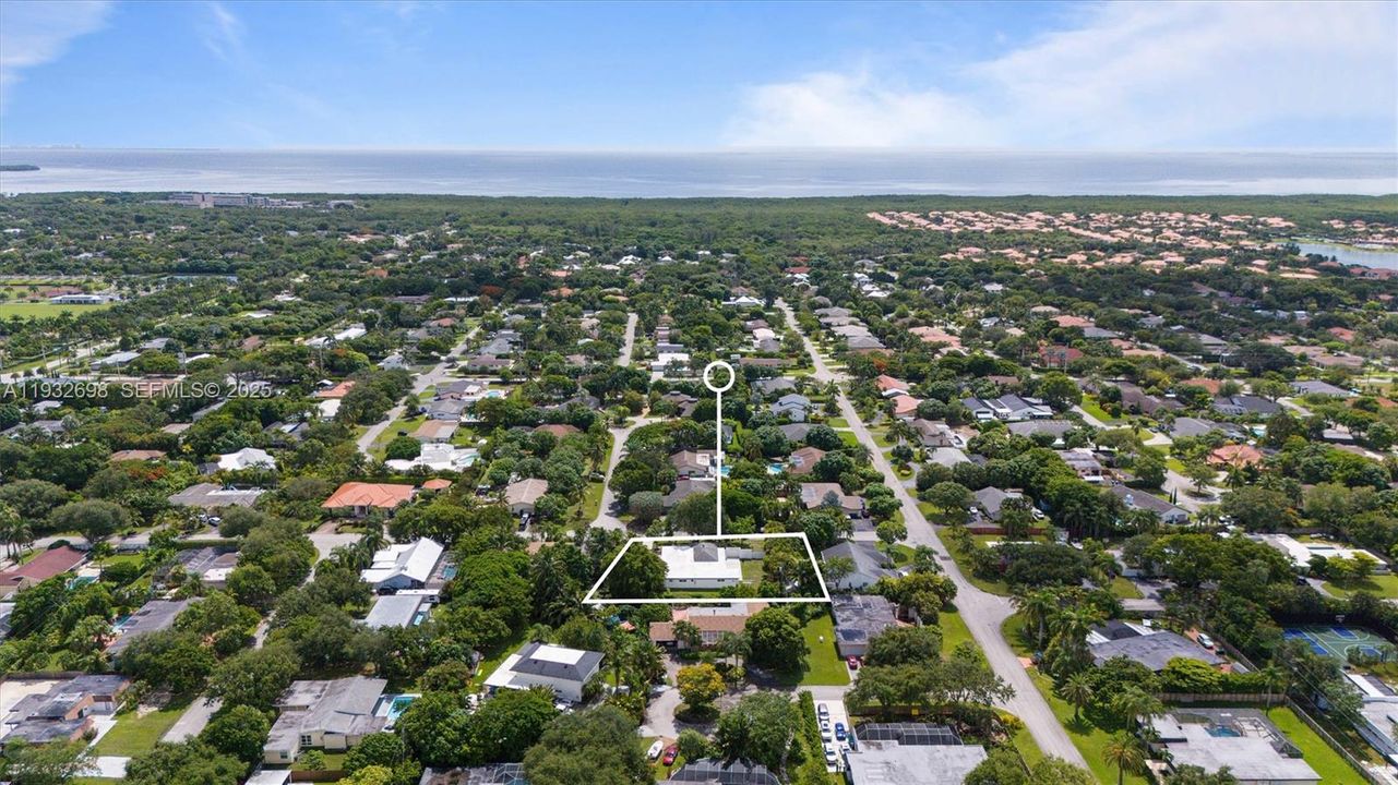 En Renta: $5,400 (5 camas, 3 baños, 3400 Pies cuadrados)