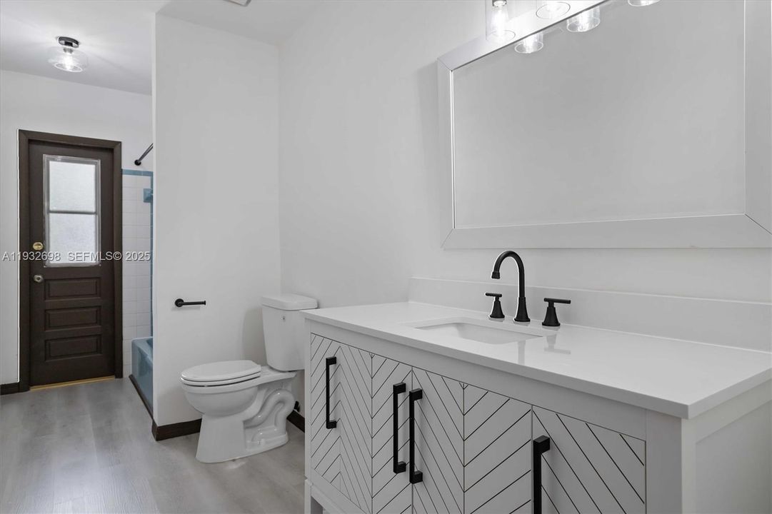 En Renta: $5,400 (5 camas, 3 baños, 3400 Pies cuadrados)