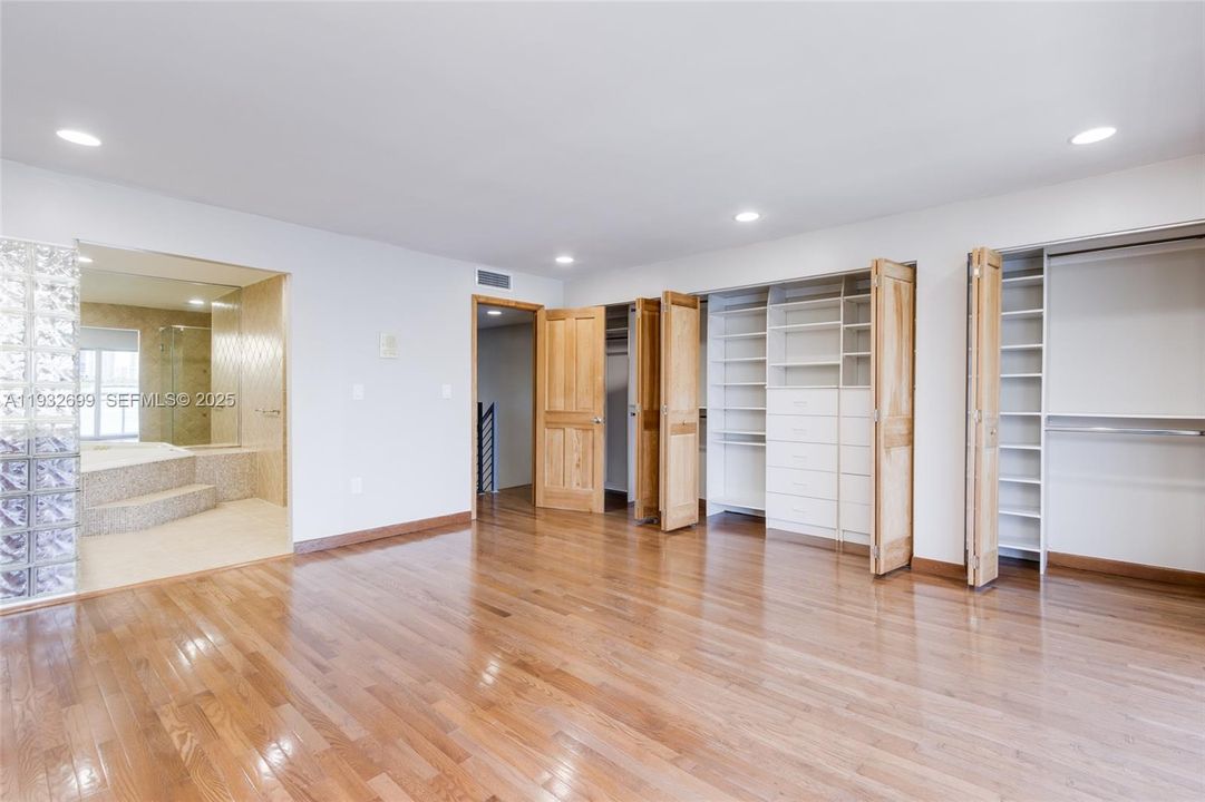 For Rent: $6,000 (2 beds, 2 baths, 1898 Square Feet)