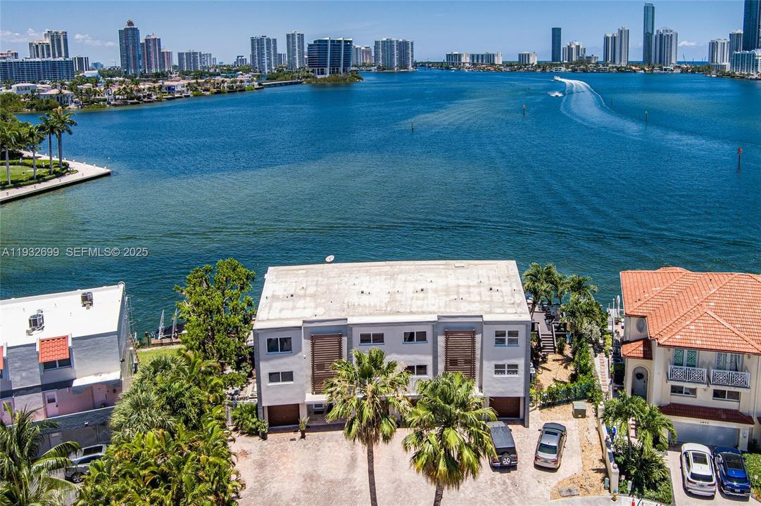 For Rent: $6,000 (2 beds, 2 baths, 1898 Square Feet)