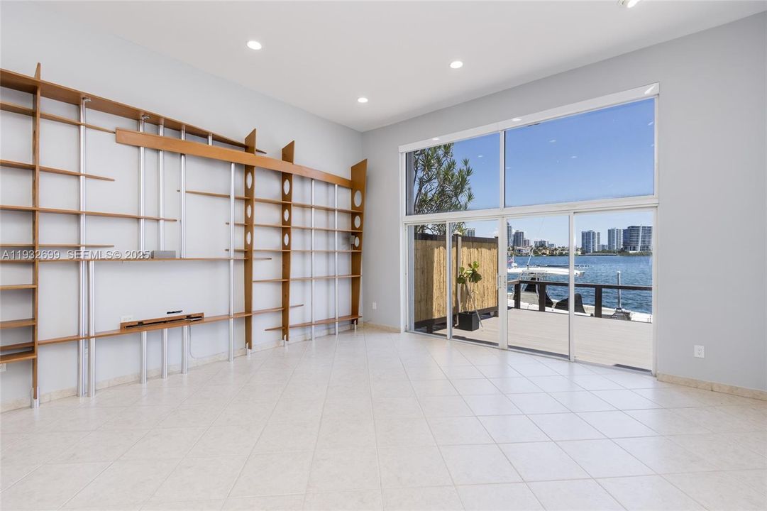 For Rent: $6,000 (2 beds, 2 baths, 1898 Square Feet)