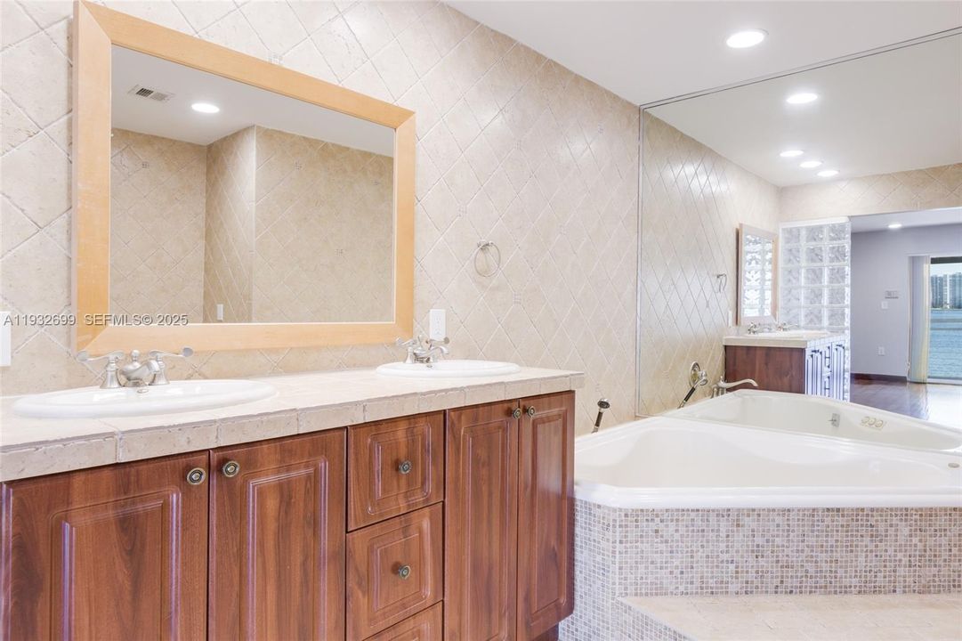 For Rent: $6,000 (2 beds, 2 baths, 1898 Square Feet)