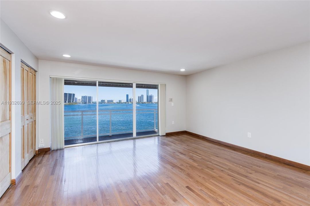 For Rent: $6,000 (2 beds, 2 baths, 1898 Square Feet)