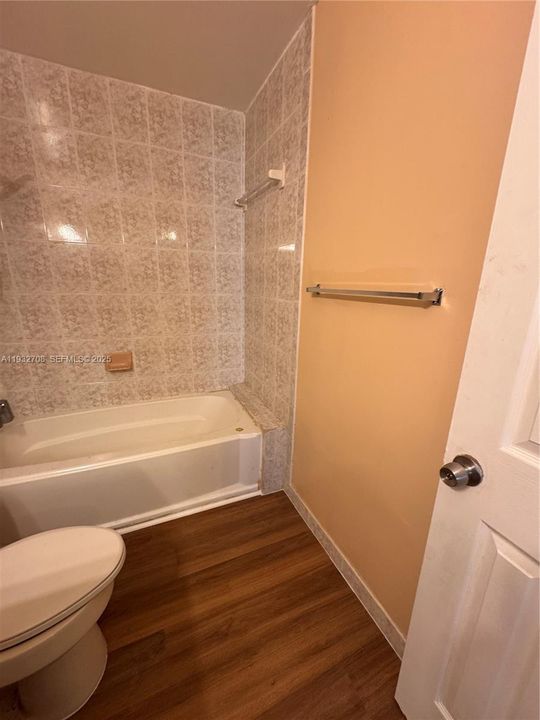 En Renta: $3,195 (3 camas, 2 baños, 1569 Pies cuadrados)