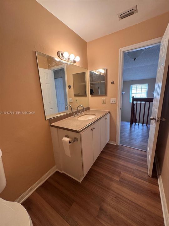 En Renta: $3,195 (3 camas, 2 baños, 1569 Pies cuadrados)