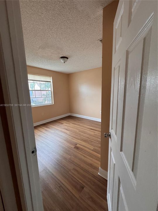 En Renta: $3,195 (3 camas, 2 baños, 1569 Pies cuadrados)