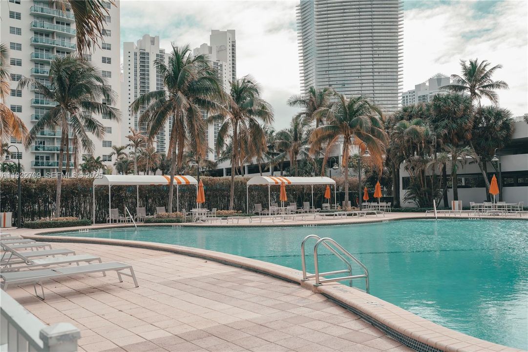 For Sale: $630,000 (3 beds, 2 baths, 1505 Square Feet)