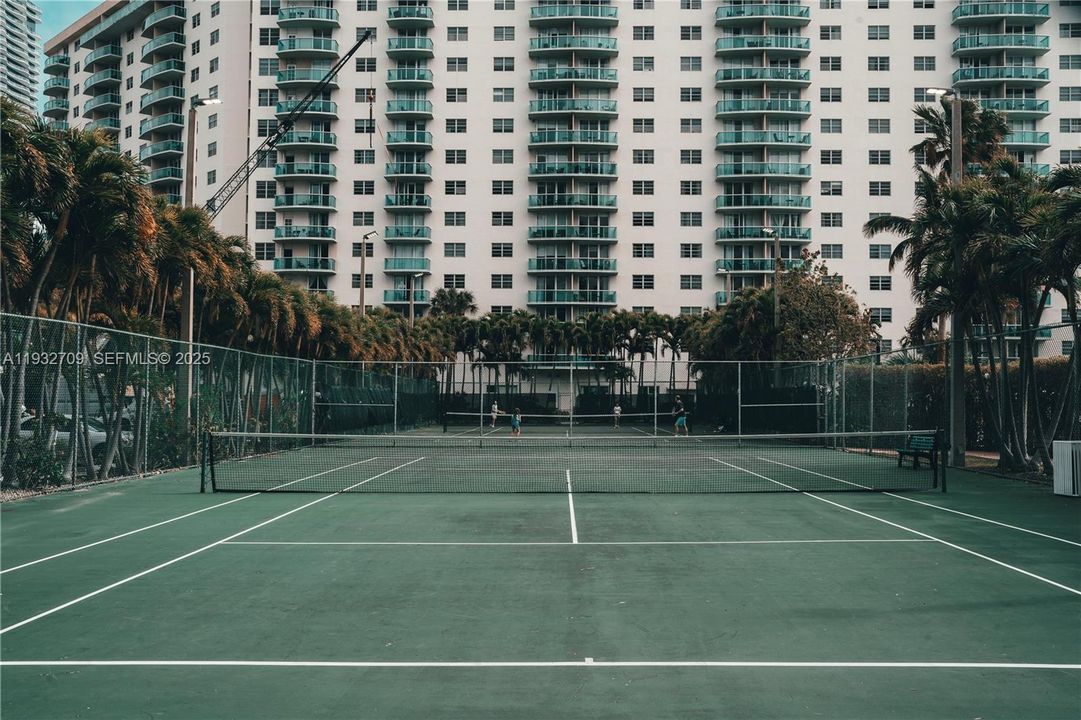 For Sale: $630,000 (3 beds, 2 baths, 1505 Square Feet)