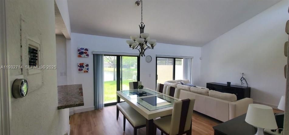 Activo con contrato: $2,000 (2 camas, 1 baños, 827 Pies cuadrados)