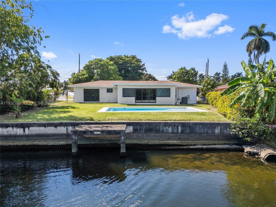 出租: $4,800 (3 贝兹, 3 浴室, 1537 平方英尺)