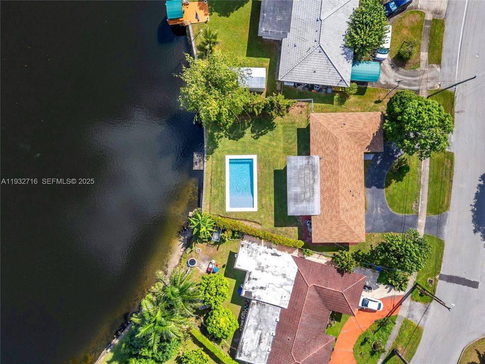 出租: $4,800 (3 贝兹, 3 浴室, 1537 平方英尺)