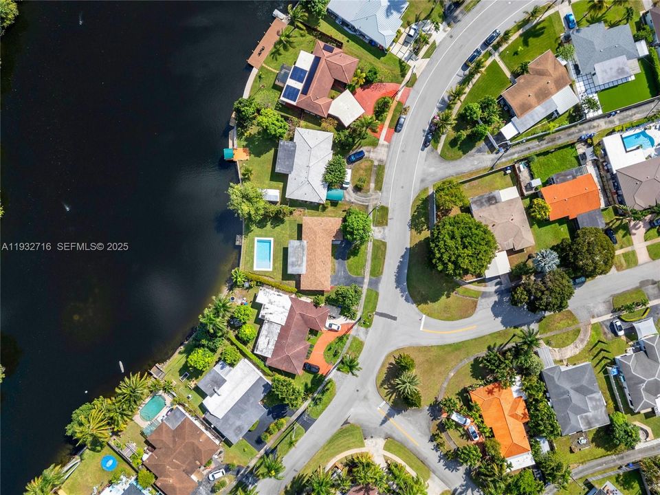 出租: $4,800 (3 贝兹, 3 浴室, 1537 平方英尺)