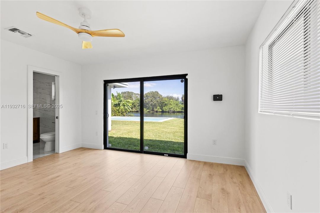 出租: $4,800 (3 贝兹, 3 浴室, 1537 平方英尺)