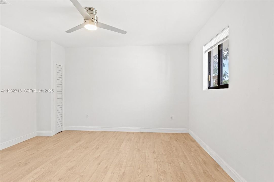 出租: $4,800 (3 贝兹, 3 浴室, 1537 平方英尺)