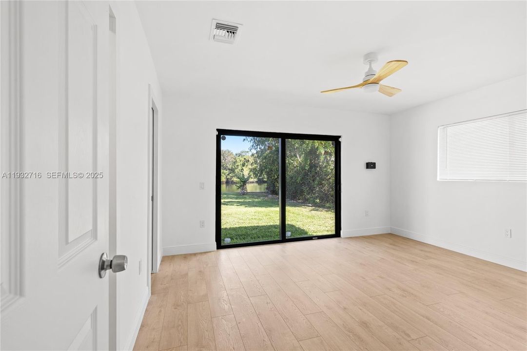 出租: $4,800 (3 贝兹, 3 浴室, 1537 平方英尺)