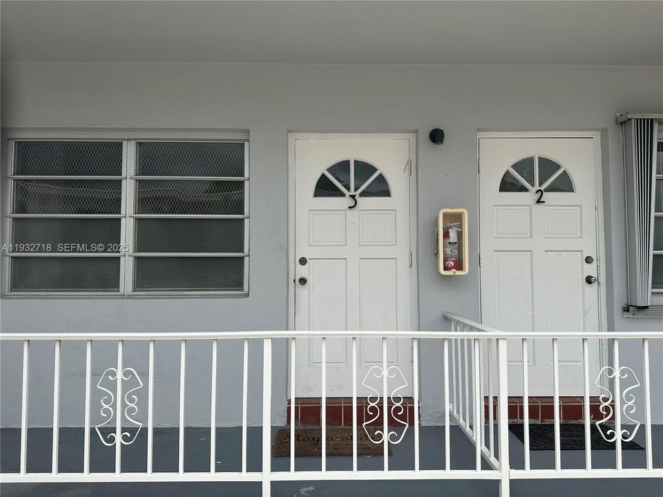 待售: $248,000 (1 贝兹, 1 浴室, 635 平方英尺)