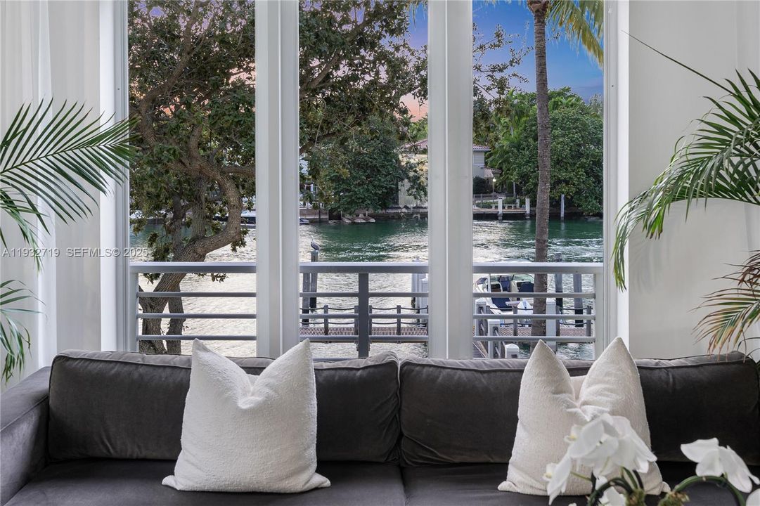 待售: $5,995,000 (5 贝兹, 5 浴室, 4574 平方英尺)