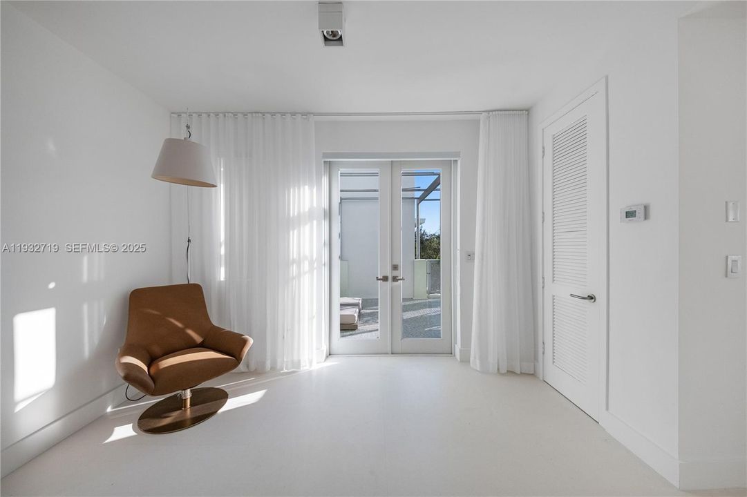 待售: $5,995,000 (5 贝兹, 5 浴室, 4574 平方英尺)