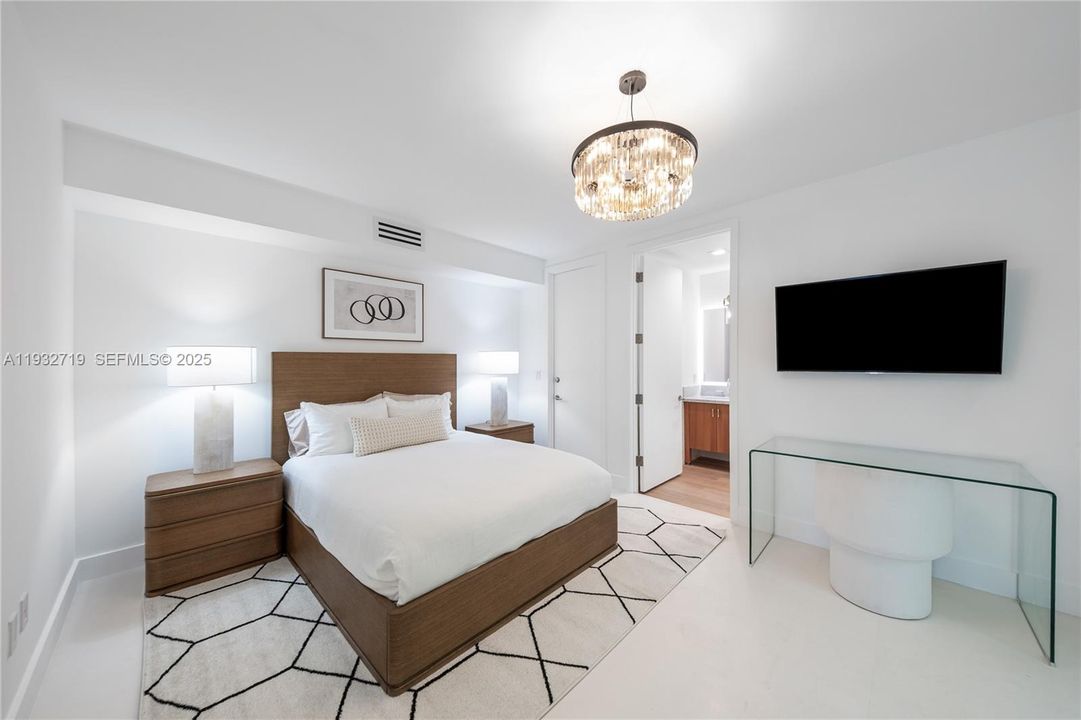 待售: $5,995,000 (5 贝兹, 5 浴室, 4574 平方英尺)