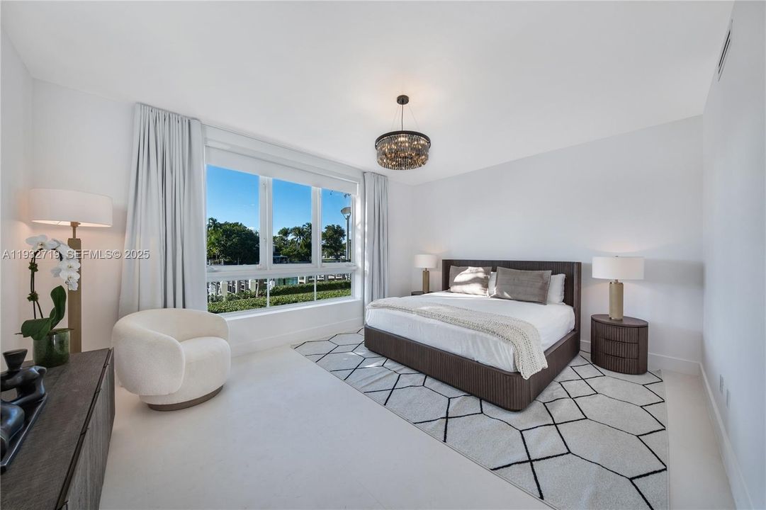 待售: $5,995,000 (5 贝兹, 5 浴室, 4574 平方英尺)