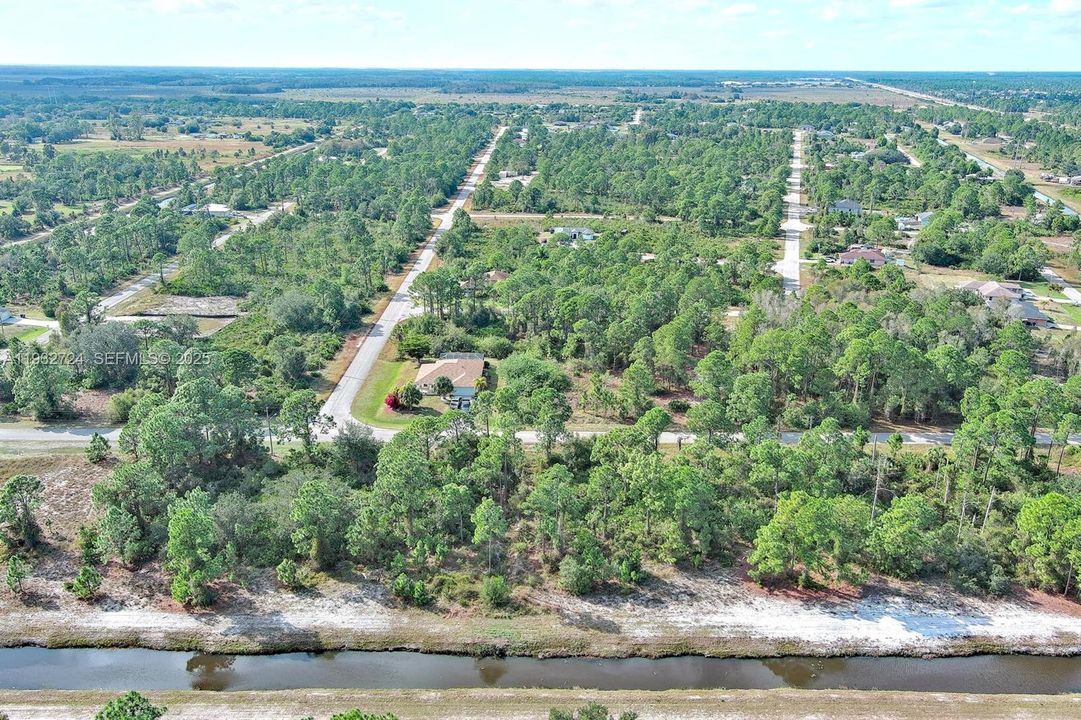 На продажу: $27,000 (0.23 acres)