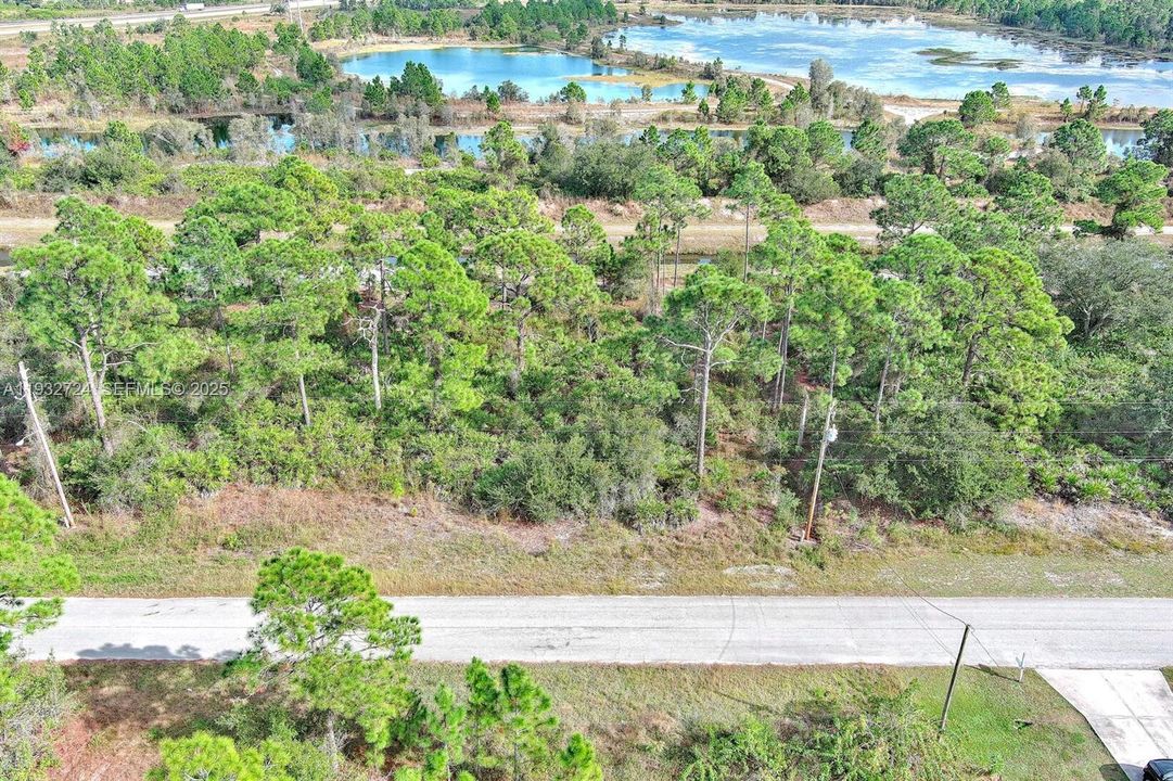 На продажу: $27,000 (0.23 acres)