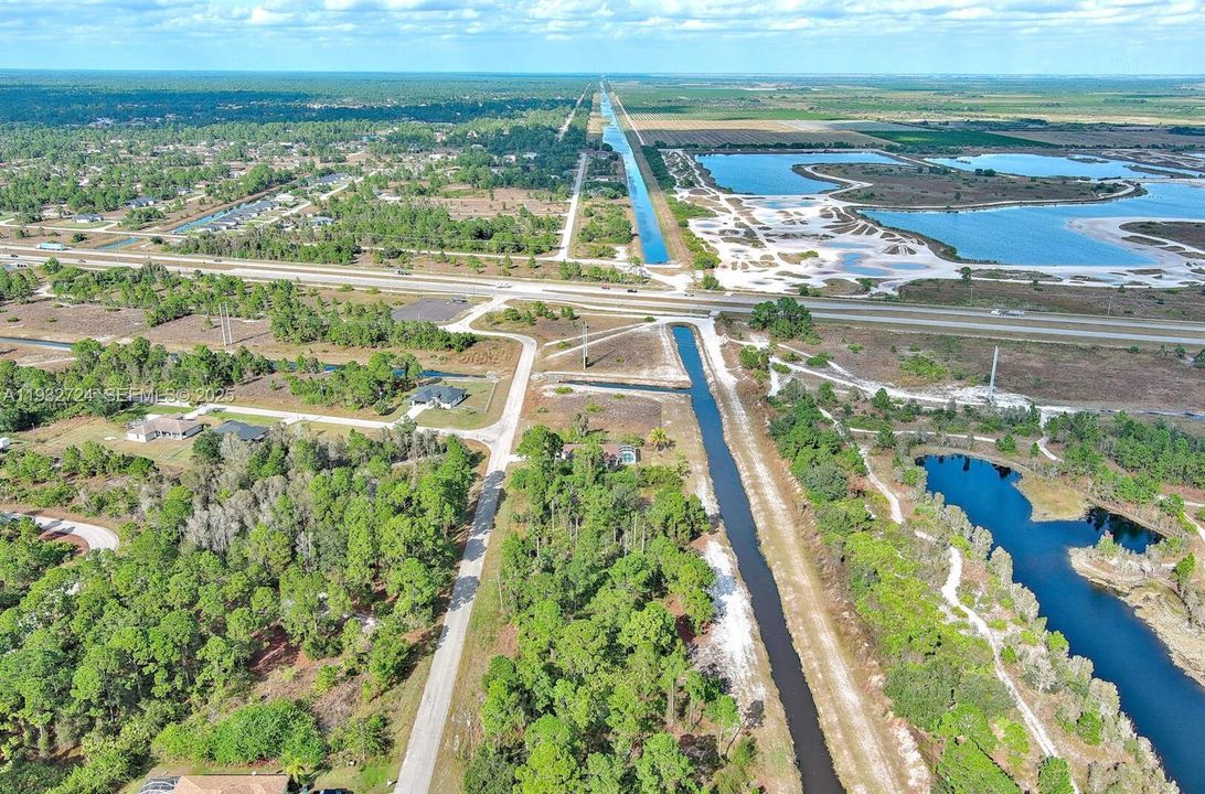 На продажу: $27,000 (0.23 acres)