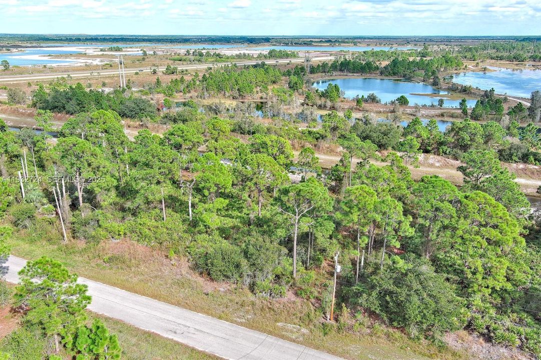 На продажу: $27,000 (0.23 acres)