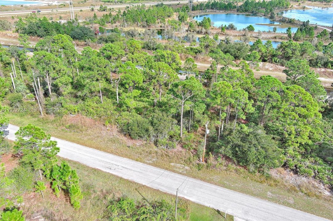 На продажу: $27,000 (0.23 acres)