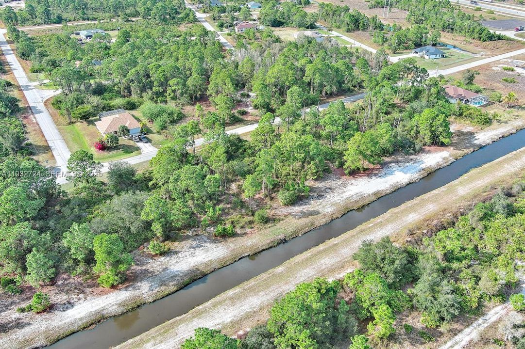 На продажу: $27,000 (0.23 acres)