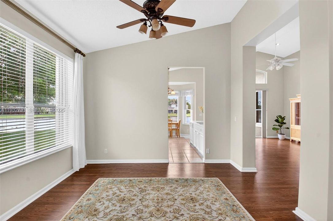 For Sale: $615,000 (3 beds, 2 baths, 1864 Square Feet)