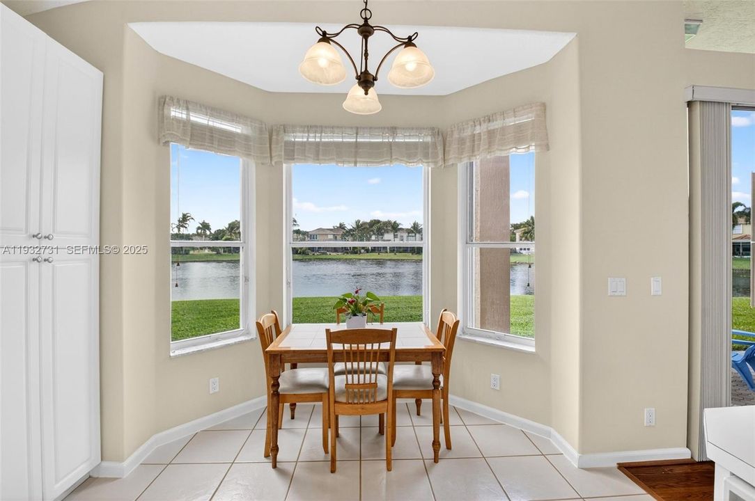 For Sale: $615,000 (3 beds, 2 baths, 1864 Square Feet)