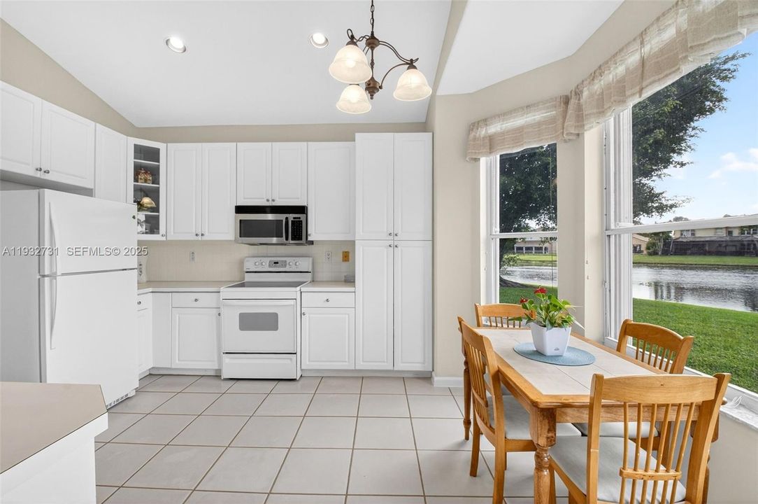 For Sale: $615,000 (3 beds, 2 baths, 1864 Square Feet)